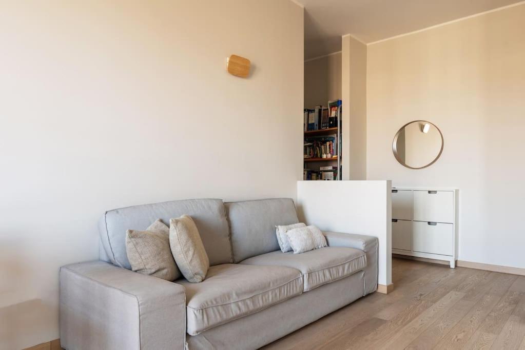 Schiavoni Flexyrent Wifi Apartment Milano Ngoại thất bức ảnh