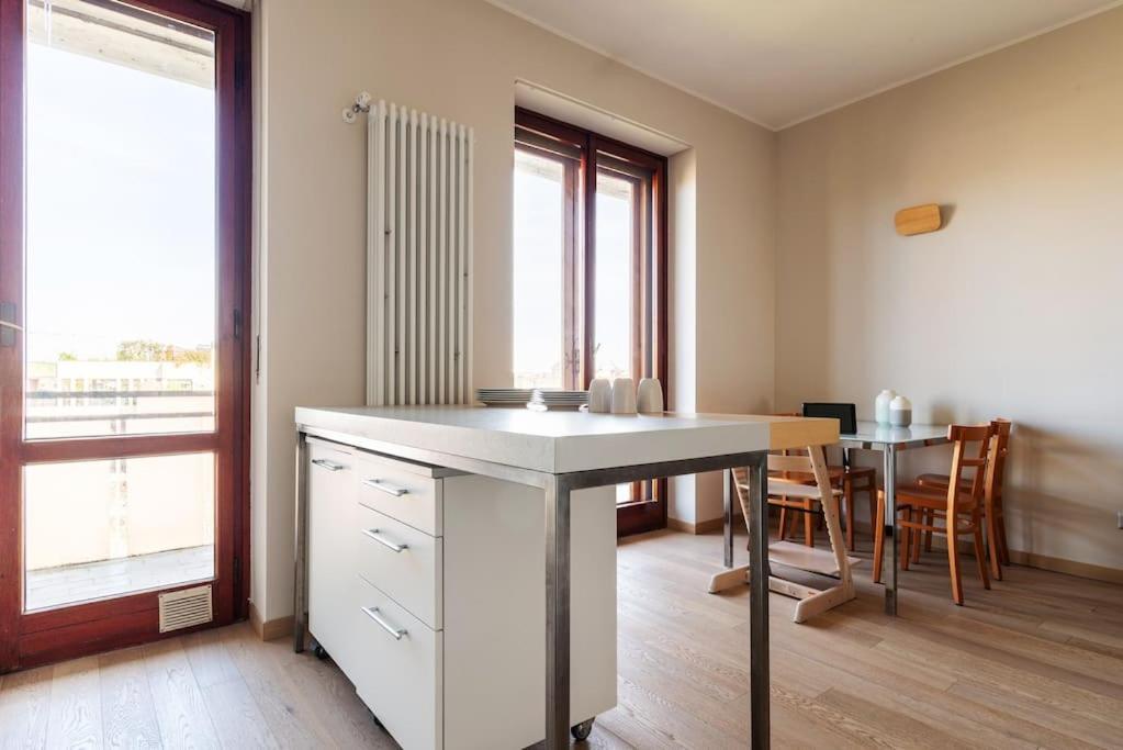 Schiavoni Flexyrent Wifi Apartment Milano Ngoại thất bức ảnh